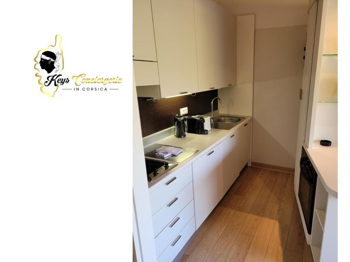 Studio 4 Pers Piscine Chauffee Acces A Pied A La Plage Santa Giulia Порто-Векио Екстериор снимка